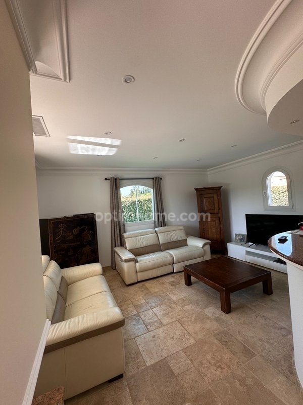 Villa in Partie Nord-Ferrieres-Cadenades-Rouviere, Le Muy, France 2 - 17727585
