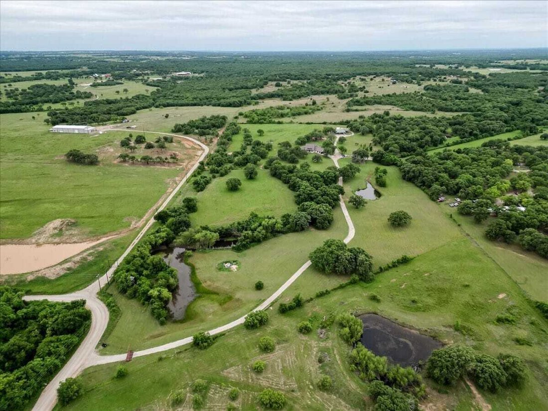 House in Poolville, Texas, United States 5 - 17831365