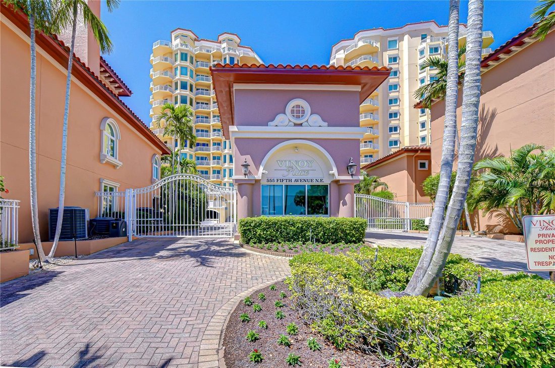 Condo in St. Petersburg, Florida, United States 3 - 17823435