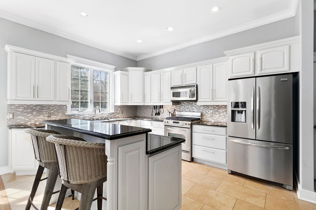 East Hampton, New York, United States 3 - 17820489