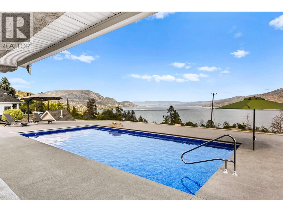House in Peachland, British Columbia, Canada 1 - 17821320