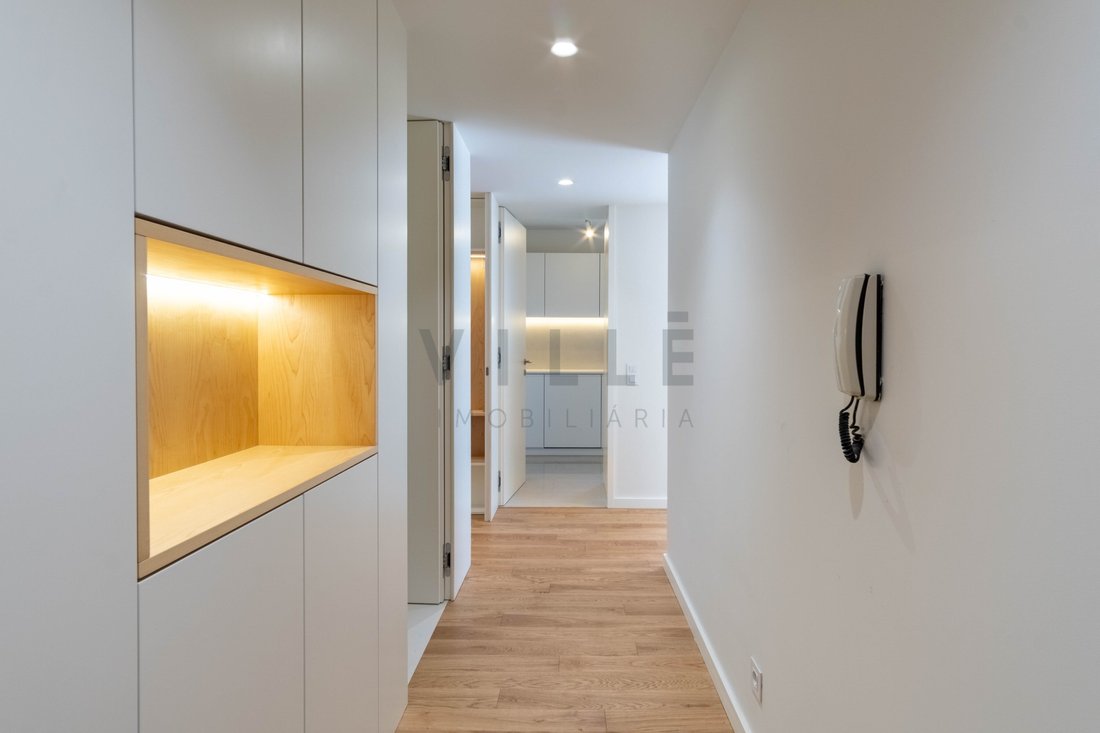 Apartment in Lordelo do Ouro e Massarelos, Porto District, Portugal 4 - 17821158