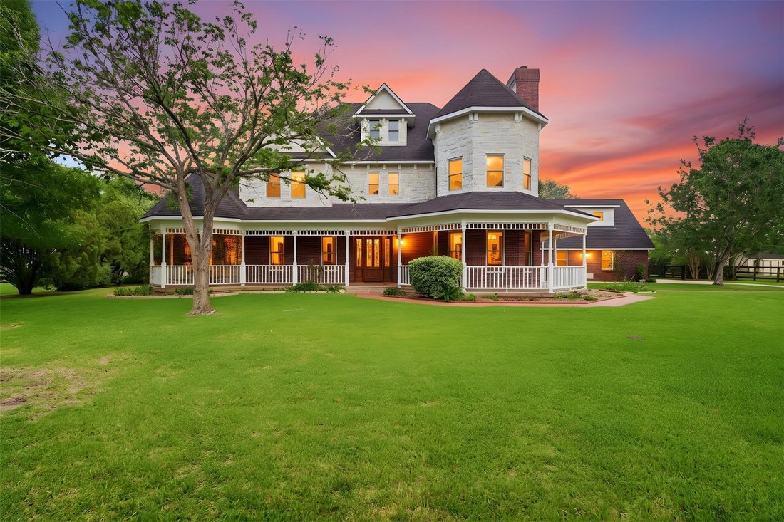 House in Friendswood, Texas, United States 3 - 17819891