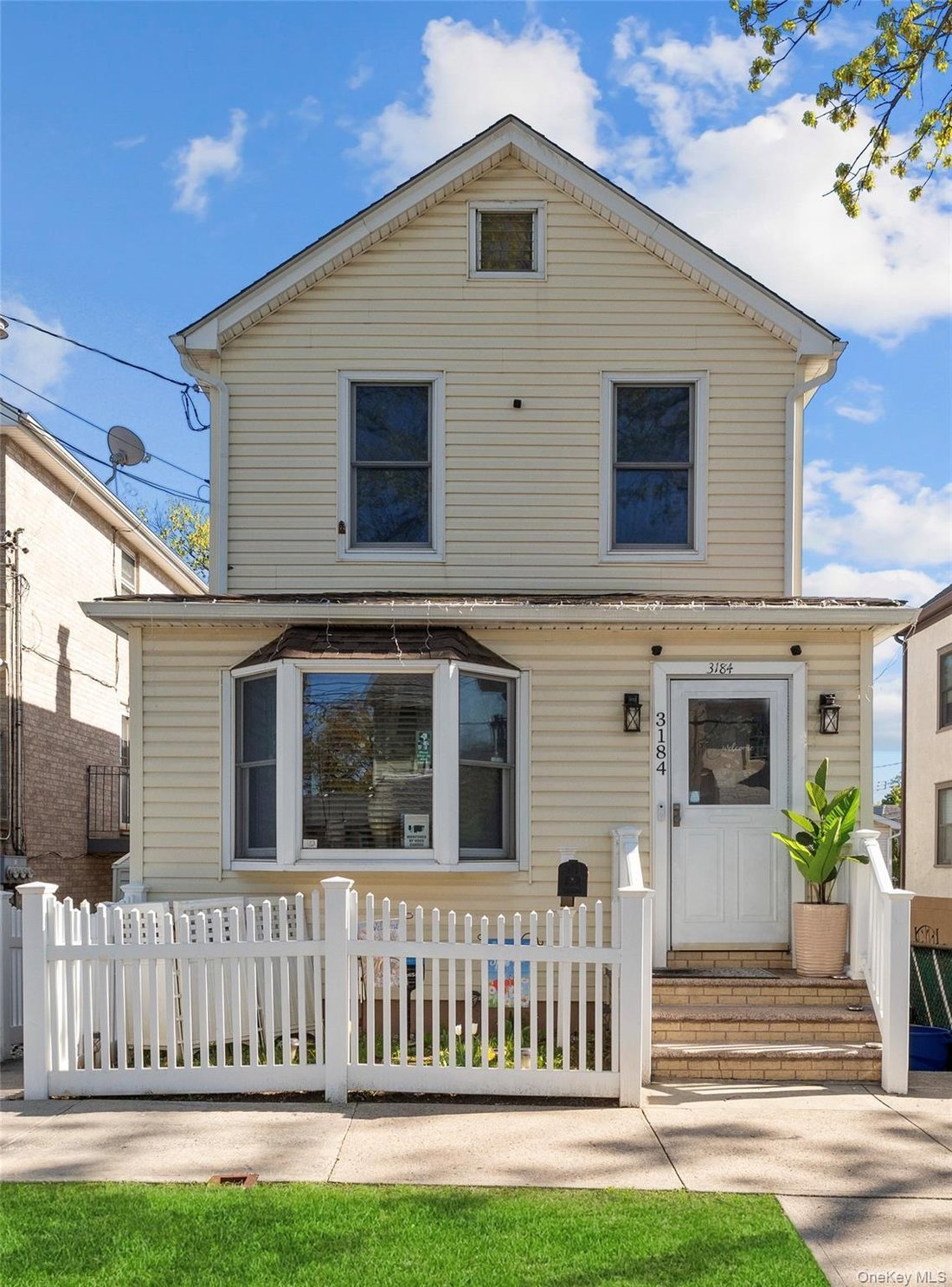 House in New York, New York, United States 1 - 17825399