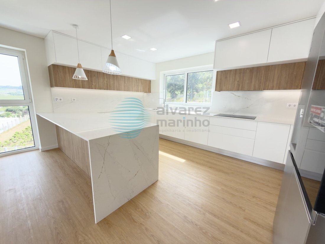 Apartment in Santa Maria, Sao Pedro e Matacaes, Lisbon, Portugal 5 - 17821106