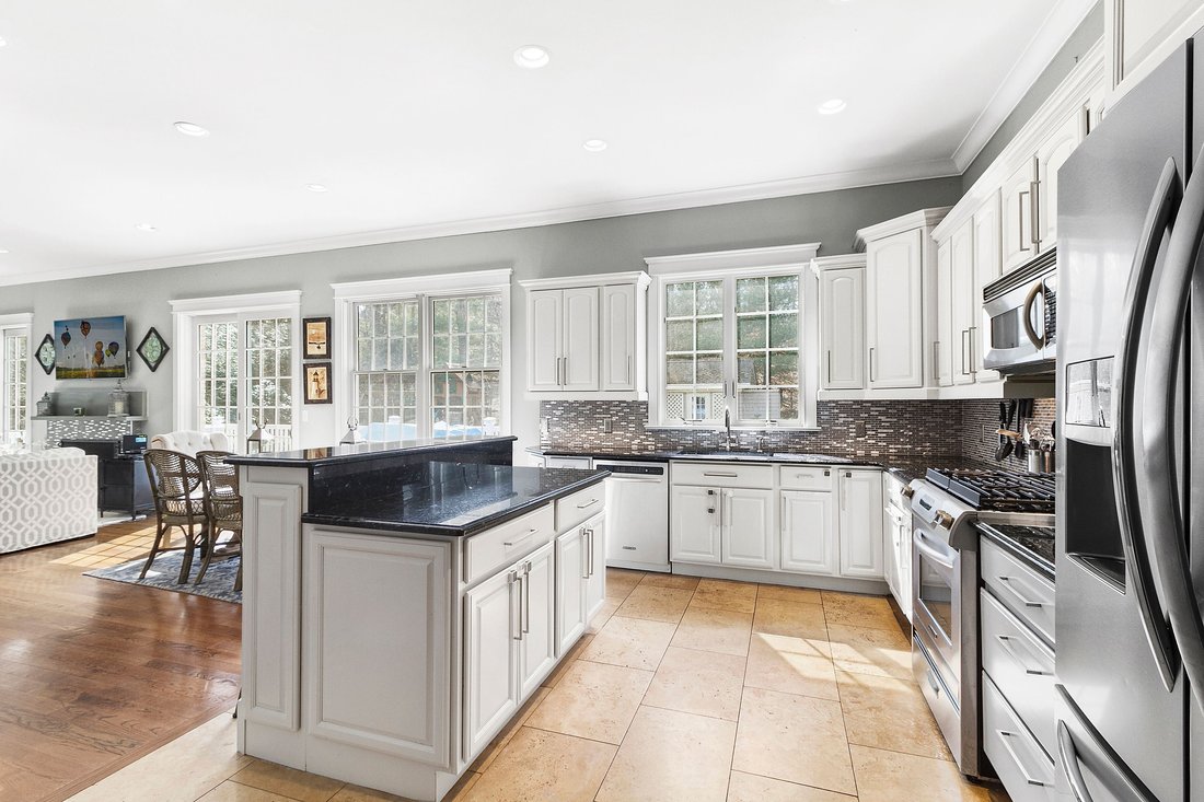 East Hampton, New York, United States 4 - 17820489