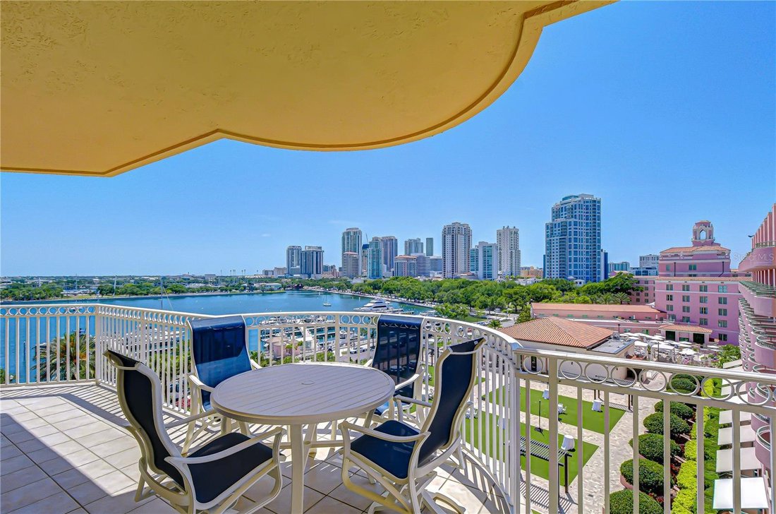 Condo in St. Petersburg, Florida, United States 5 - 17823435