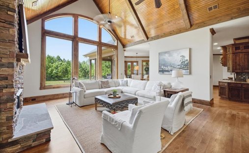 House in Fairview, North Carolina, United States 1