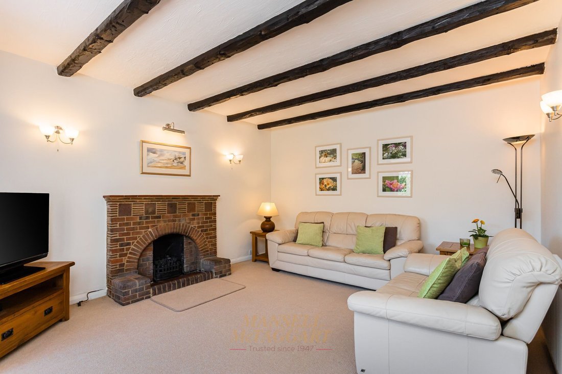 House in Horley, England 4 - 17823836