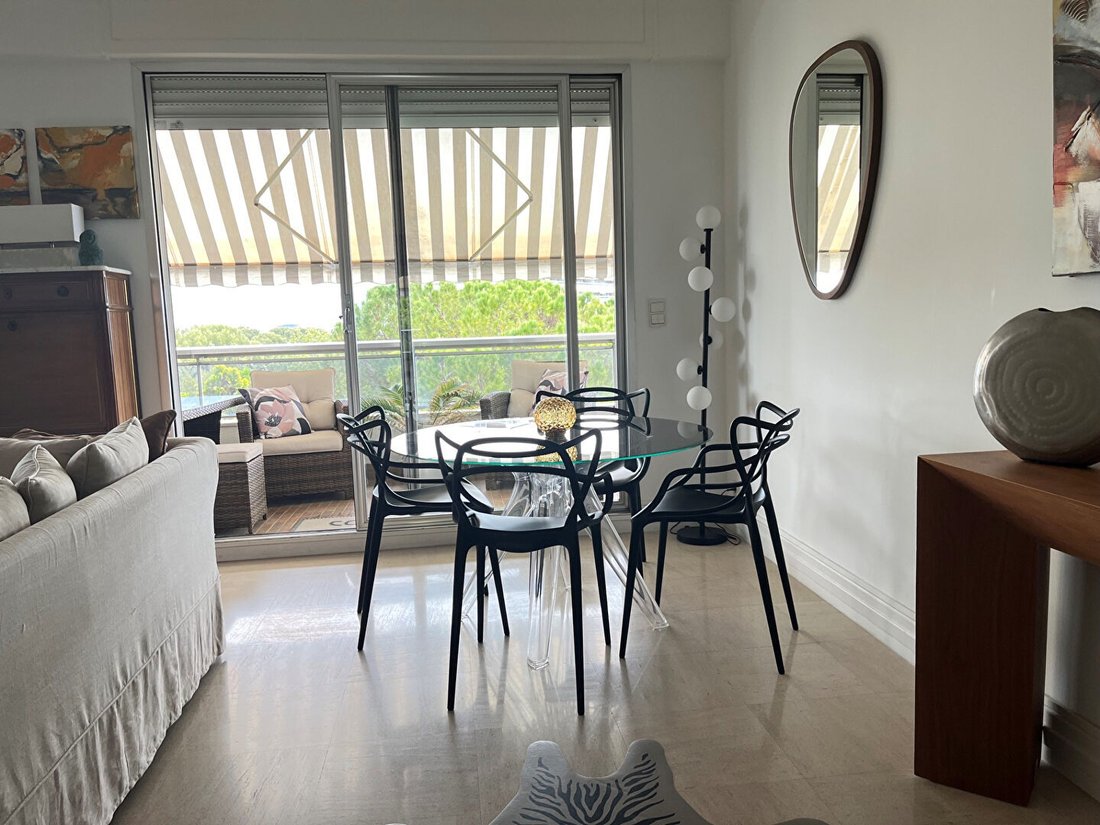 Apartment in Pointe Rouge, 8e Arrondissement, Marseille 4 - 17832423