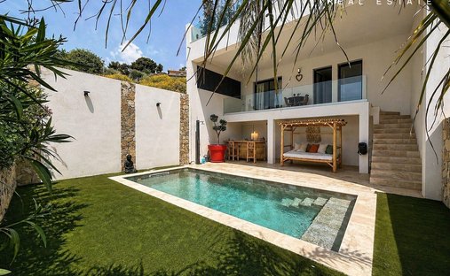 House in Ceyreste, Provence-Alpes-Côte d'Azur, France 1