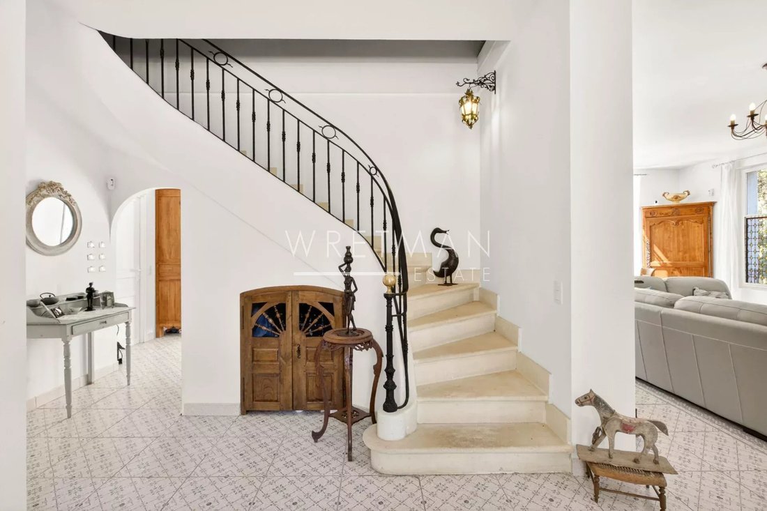 Country House in Le Thoronet, Provence-Alpes-Côte d'Azur, France 4 - 17698458