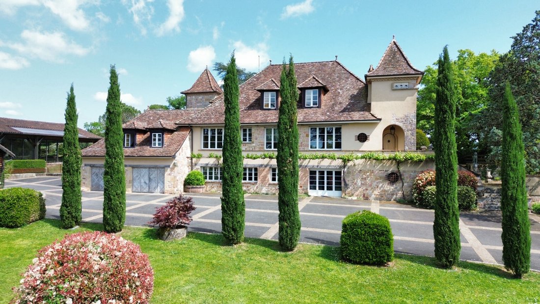 Villa in Beduer, Occitania, France 1 - 17829226