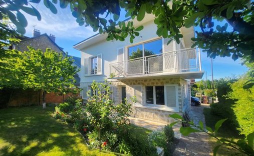 House in Les Arcades, Viroflay, France 1
