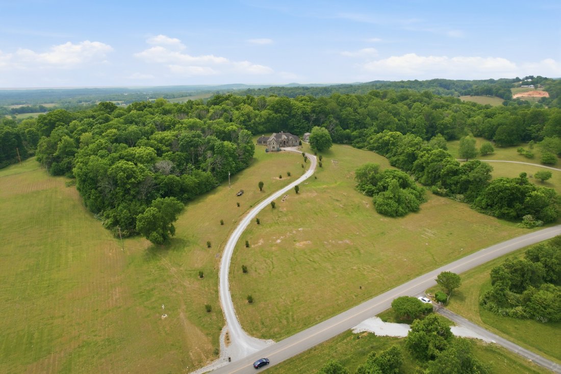 House in Columbia, Tennessee, United States 4 - 17820889