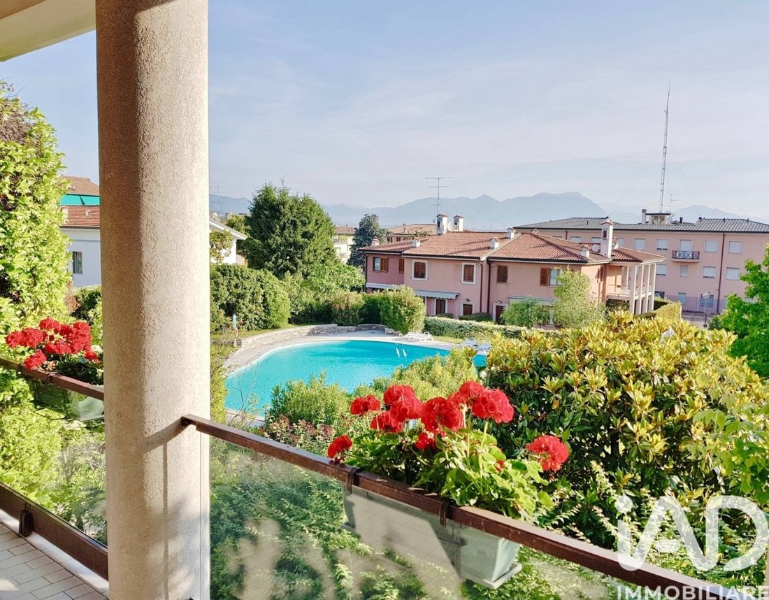 Villa in Desenzano Centro, Desenzano del Garda, Lombardy 3 - 17825898