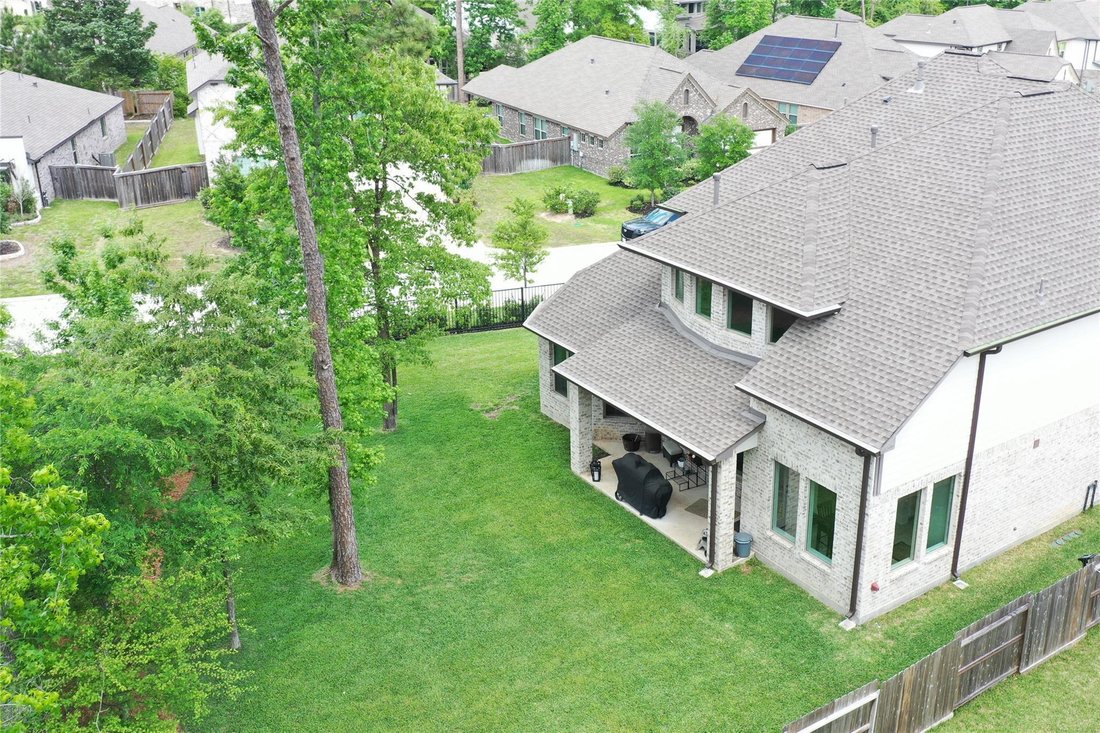 House in Willis, Texas, United States 5 - 17823686