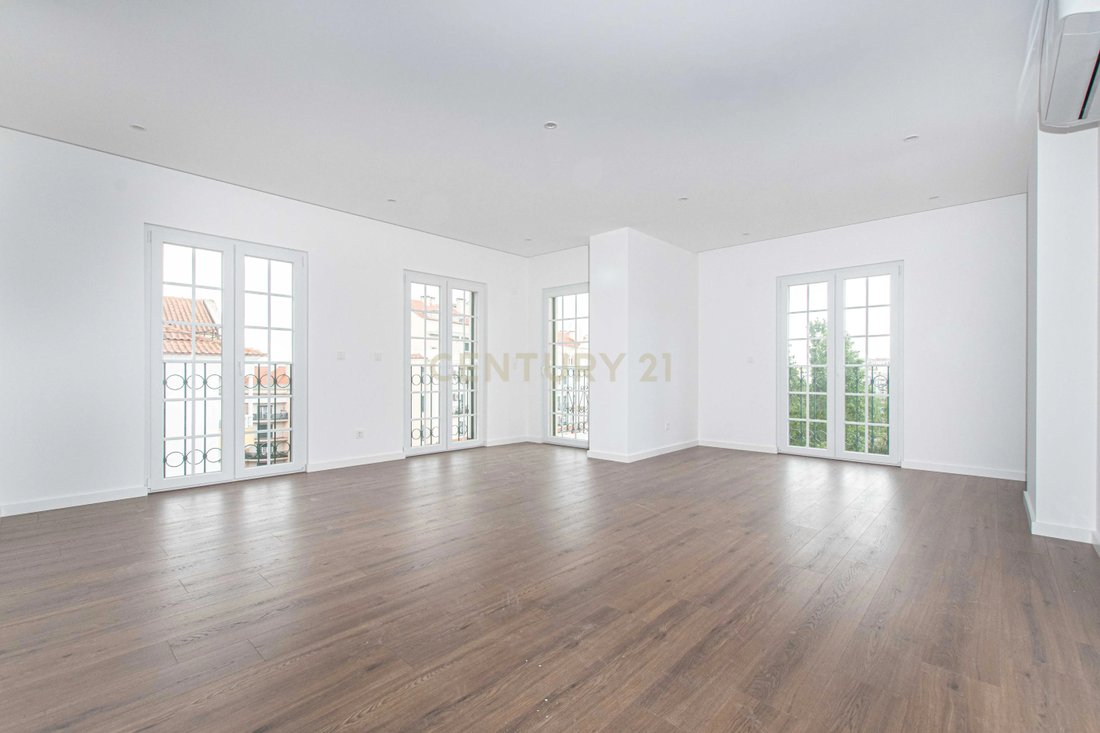 Apartment in Aguas Livres, Lisbon, Portugal 2 - 17830554