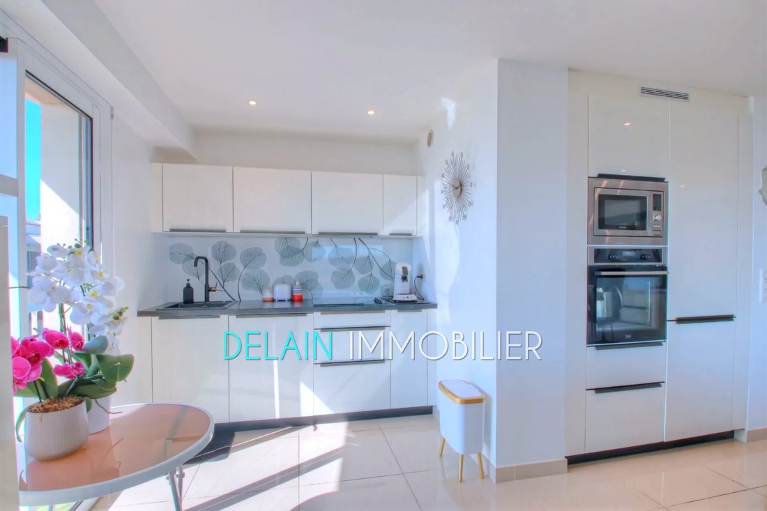 Apartment in Val de Cagne-Colline Route de Vence, Cagnes-sur-Mer, France 4 - 17828742