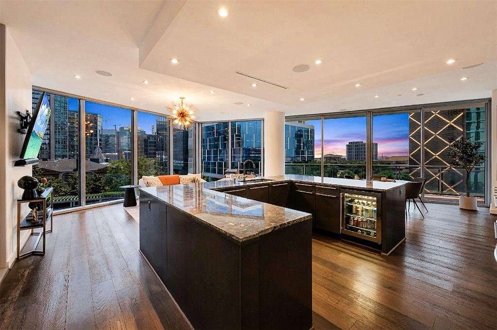 Condo in Dallas, Texas, United States 3 - 17824735