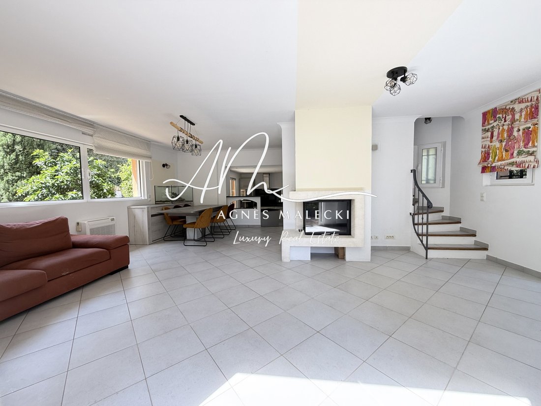 Villa in Nord, Cavalaire-sur-Mer, France 2 - 17828919