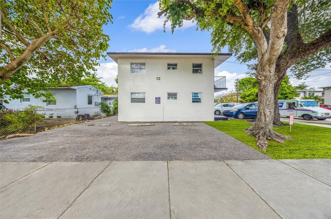Miami, Florida, United States 4 - 17828529