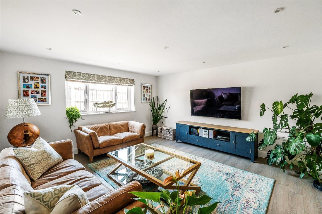 Chalet in Great Bookham, England 5 - 17822478