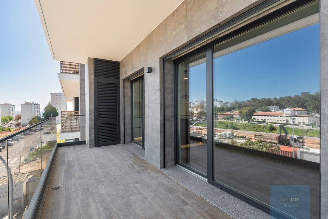 Apartment in Paco de Arcos, Lisbon, Portugal 3 - 17248091