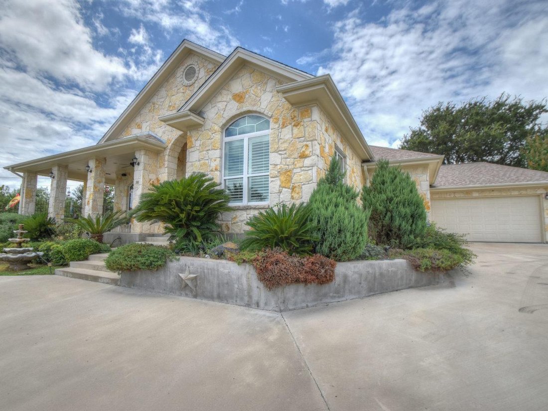 House in Kingsland, Texas, United States 2 - 17833944