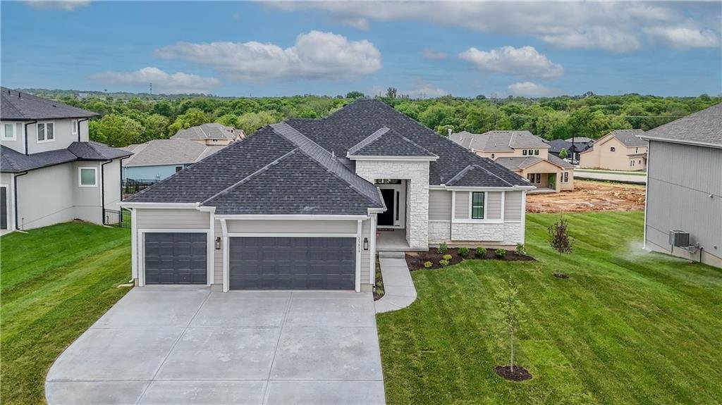 House in Shawnee, Kansas, United States 1 - 17490591