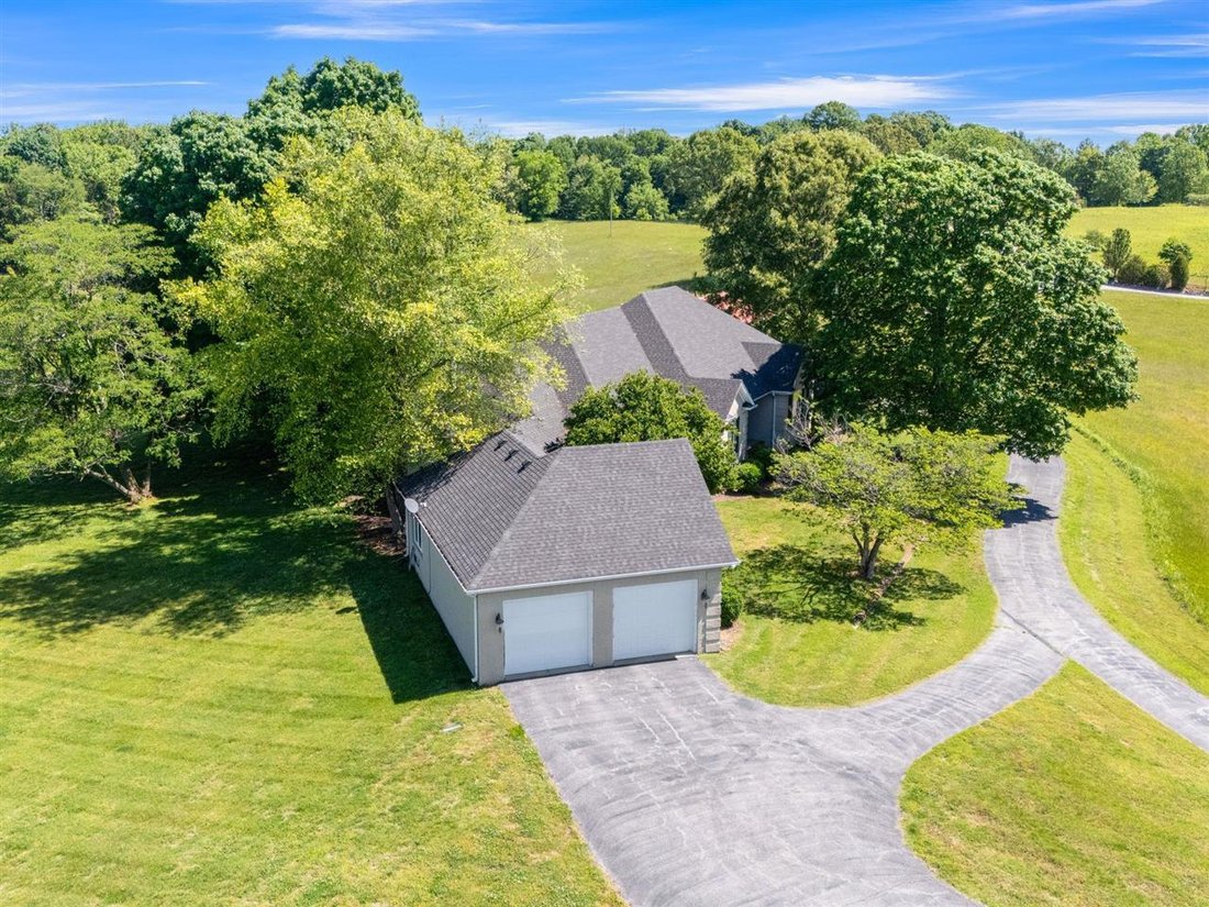 House in Bowling Green, Kentucky, United States 3 - 17825306