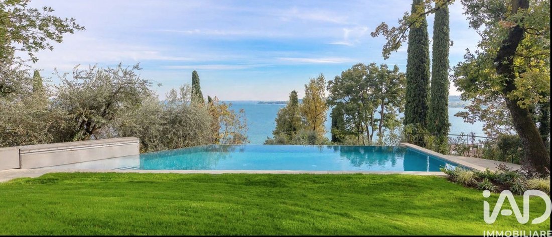 Villa in Padenghe sul Garda, Lombardy, Italy 2 - 17825902