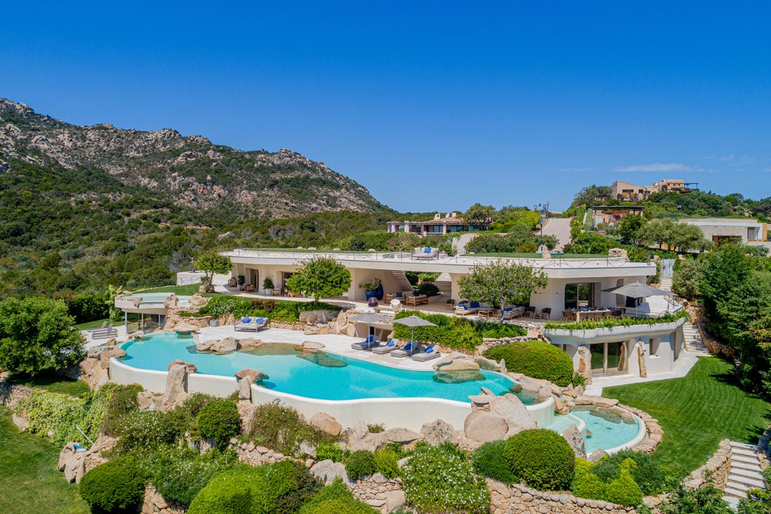 Villa à Marina di Porto Cervo, Arzachena, Italie 1 - 17810334