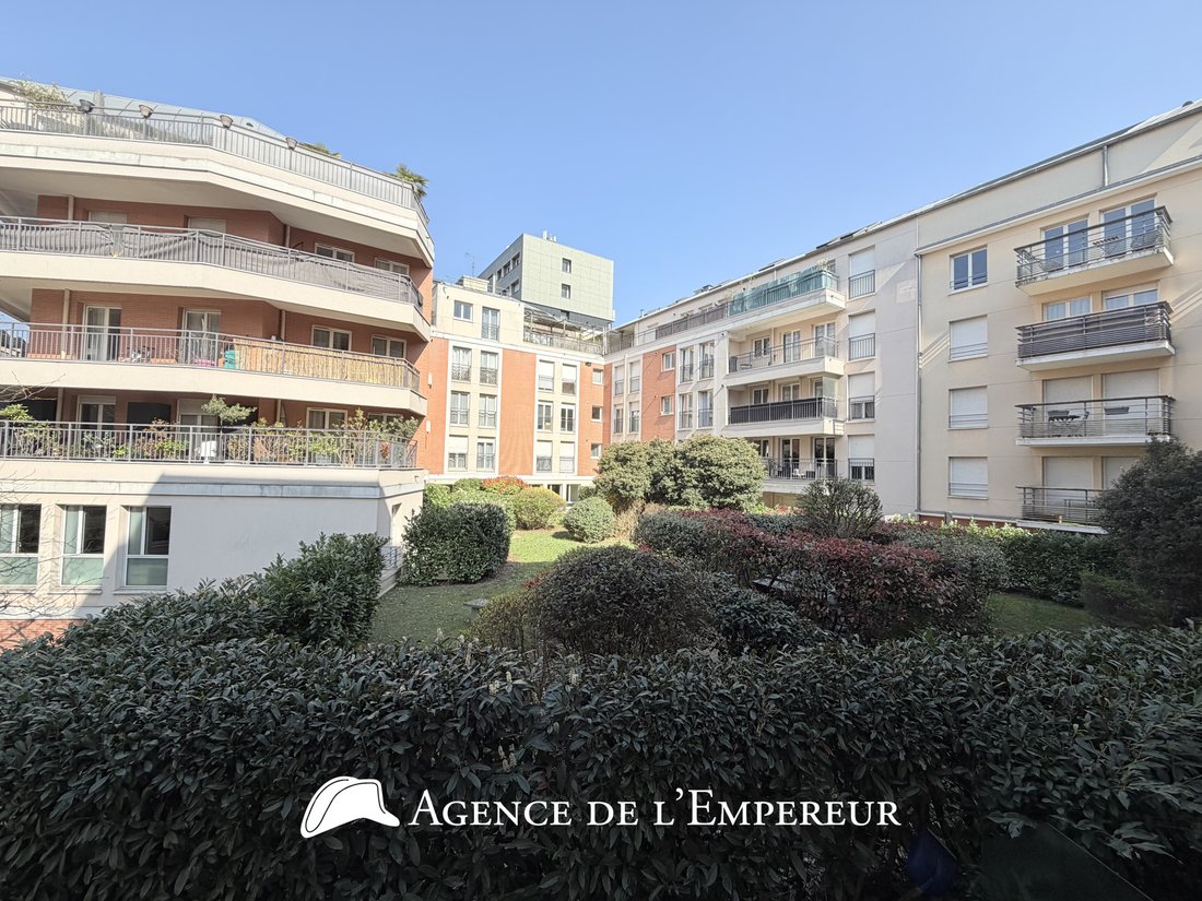 Apartment in Plateau Nord, Suresnes, France 5 - 17835463