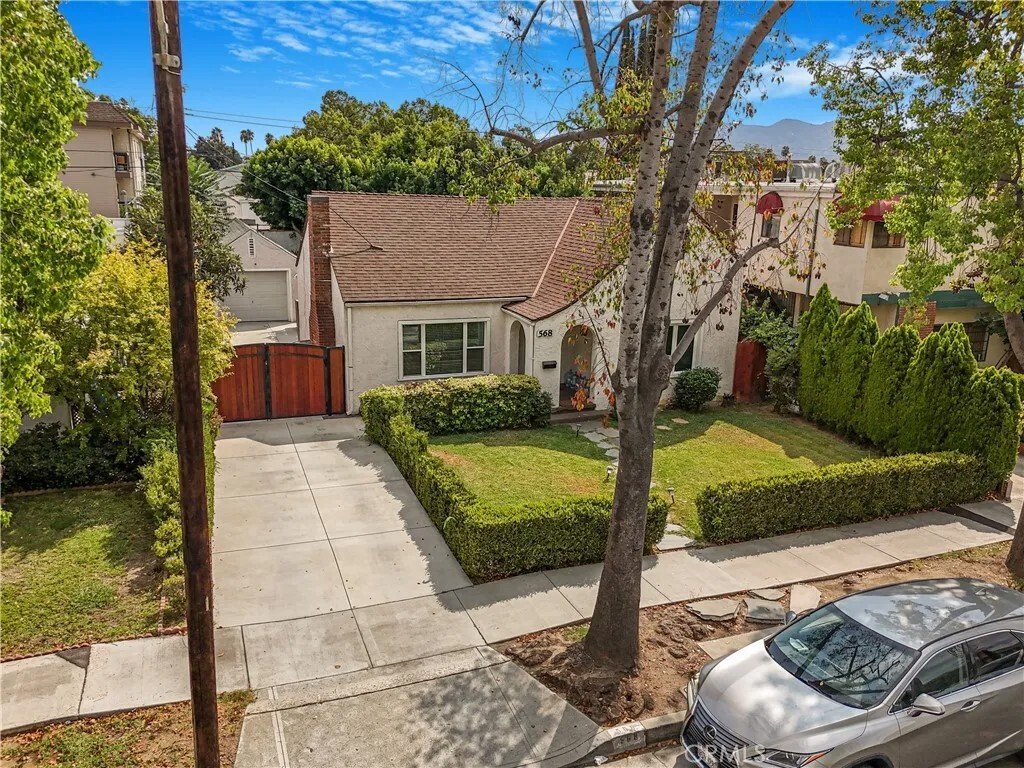 House in Glendale, California, United States 2 - 17802873