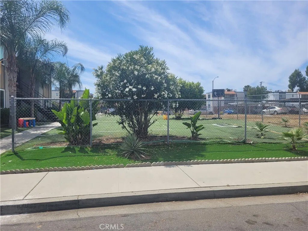 Moreno Valley, California, United States 4 - 17835381