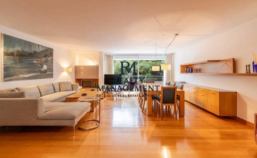 House in Vouliagmeni, Attica, Greece 1