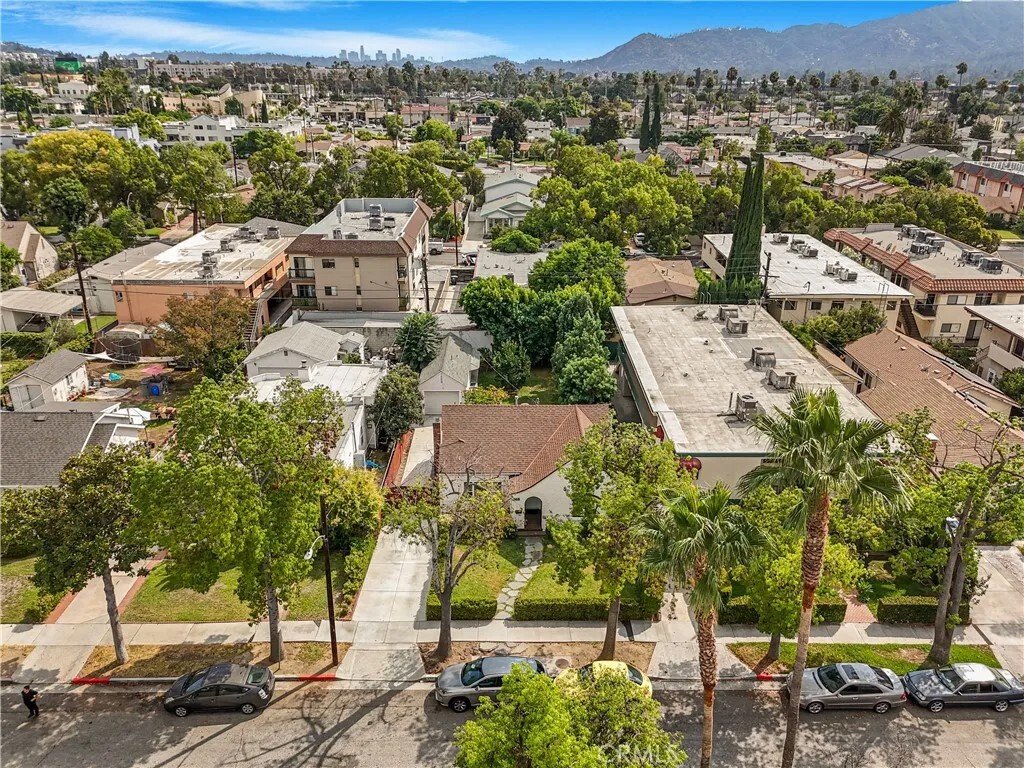 House in Glendale, California, United States 3 - 17802873