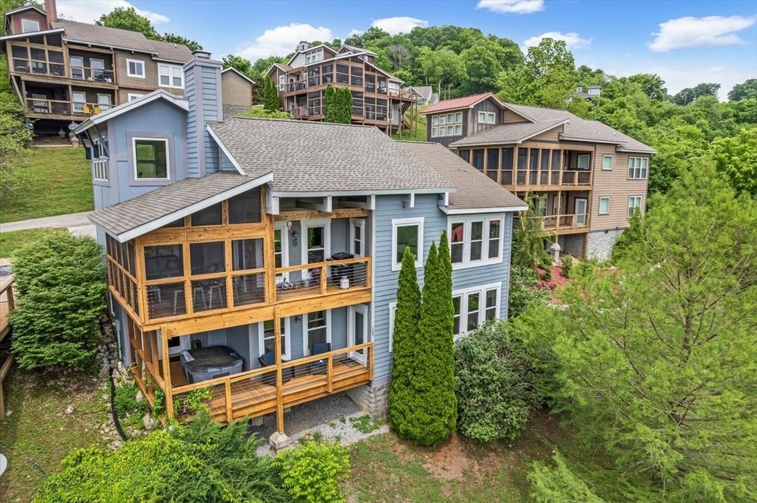 House in Smithville, Tennessee, United States 4 - 17835158