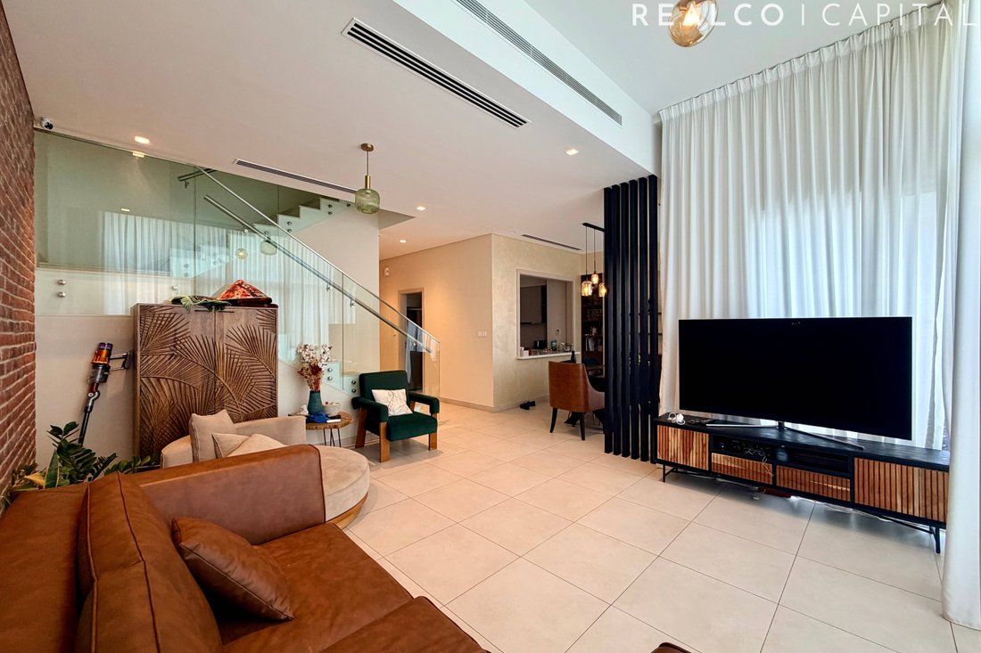 Townhouse in Jebel Ali Village, Dubai, United Arab Emirates 2 - 17835385