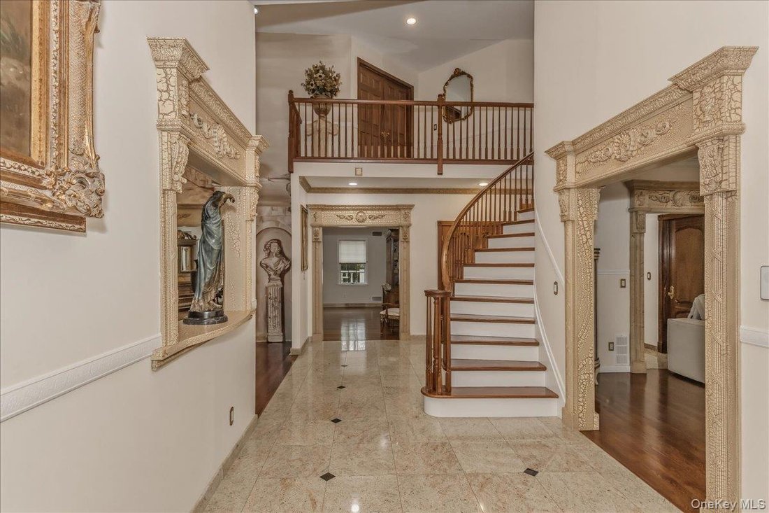 House in Woodbury, New York, United States 5 - 17835345