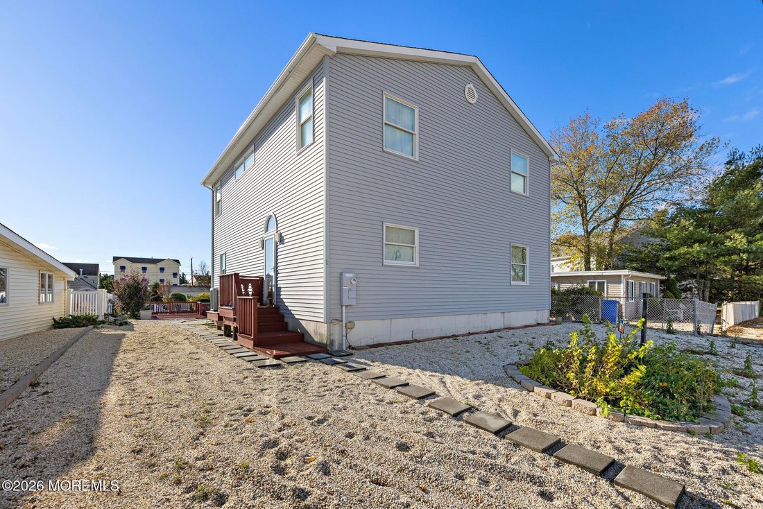 House in Stafford Township, New Jersey, United States 2 - 17835212