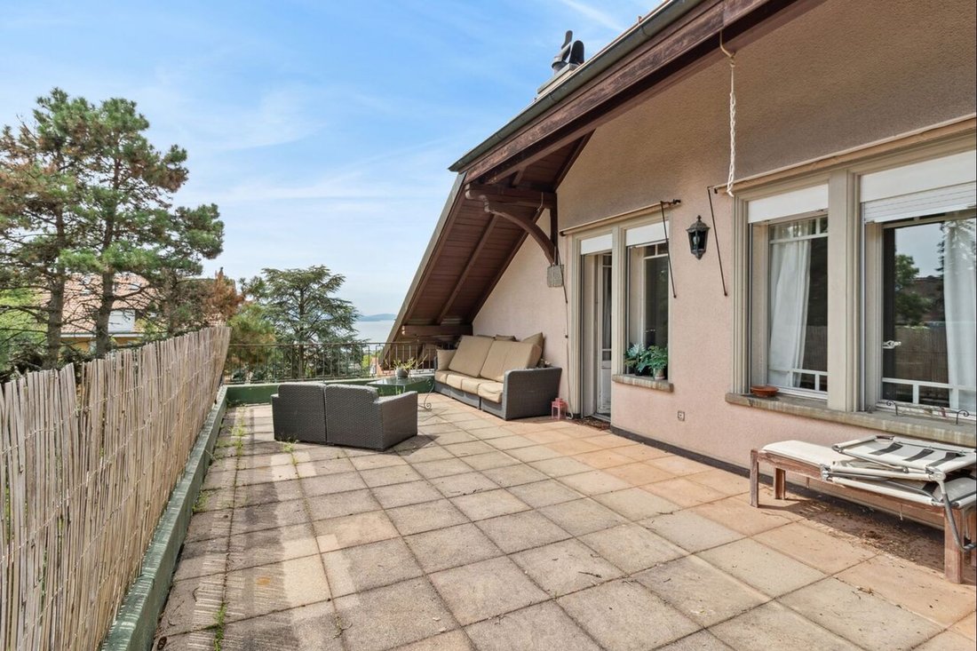 Beautiful Lake View Magnificent Penthouse In Pully