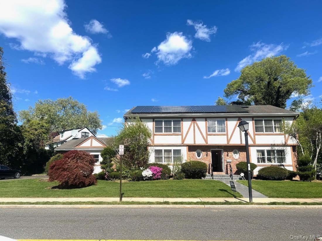 House in Great Neck, New York, United States 1 - 17291026