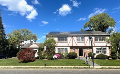 House in Great Neck, New York, United States 1