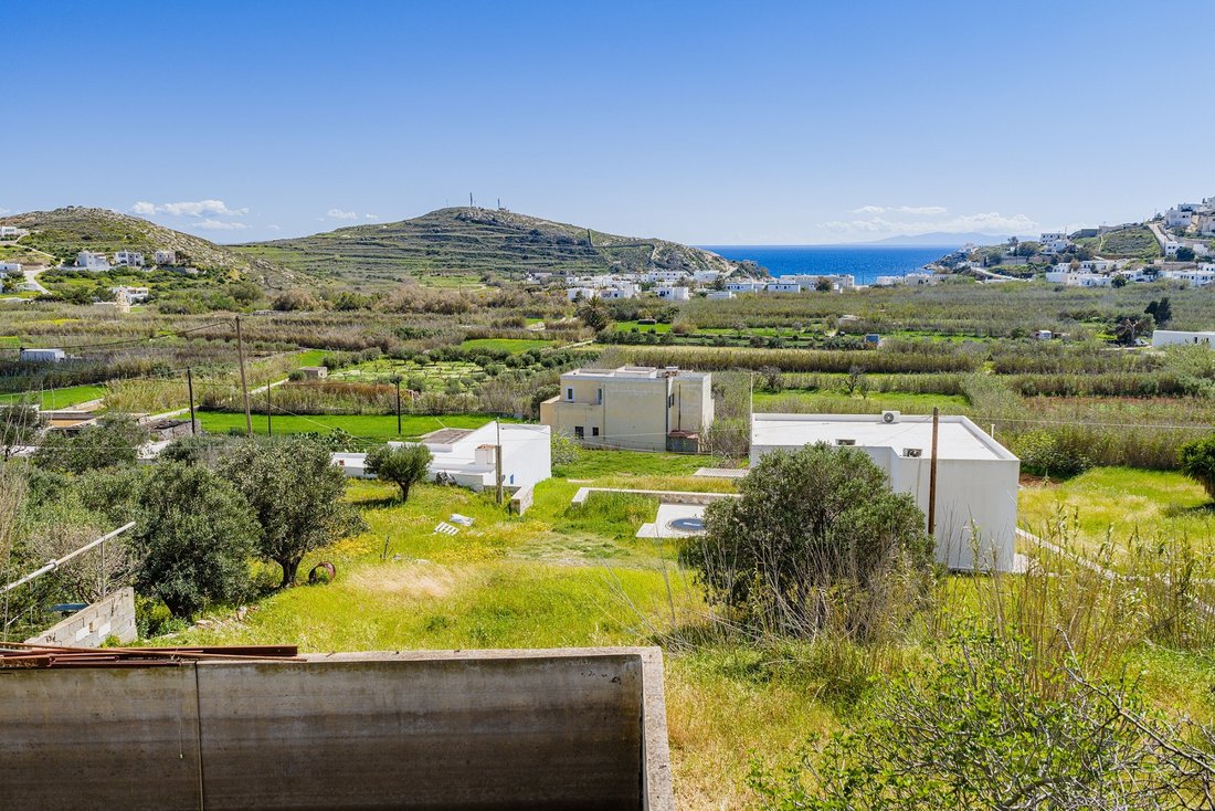 Land in Syros, Aegean, Griechenland 3 - 17835201
