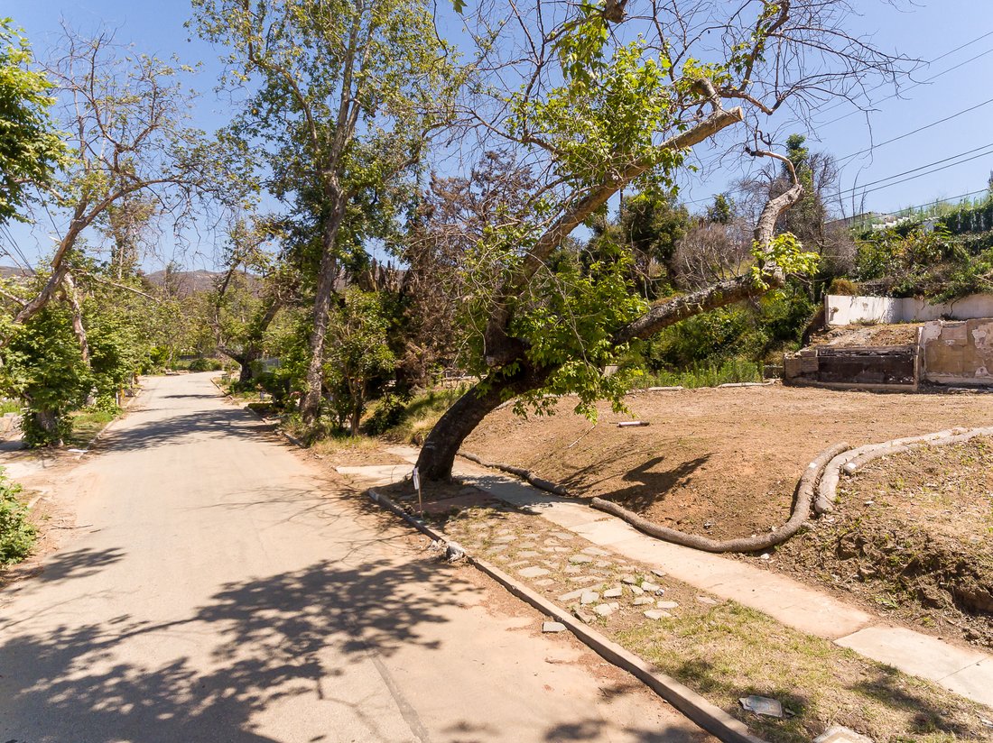 Land in Los Angeles, California, United States 2 - 17835631