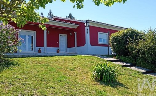 Maison de ville à São Pedro de Tomar, District de Santarém, Portugal 1