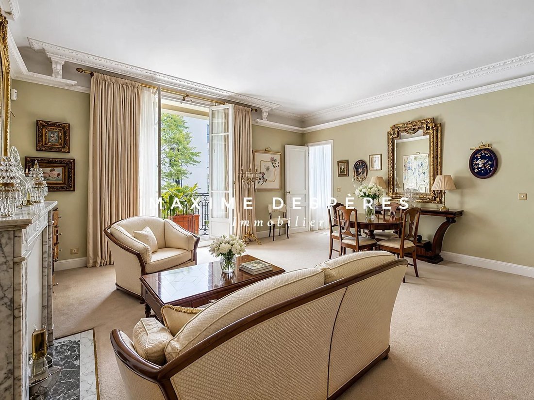 Apartment in Saint James-Général Koenig, Neuilly-sur-Seine, France 2 - 17835614