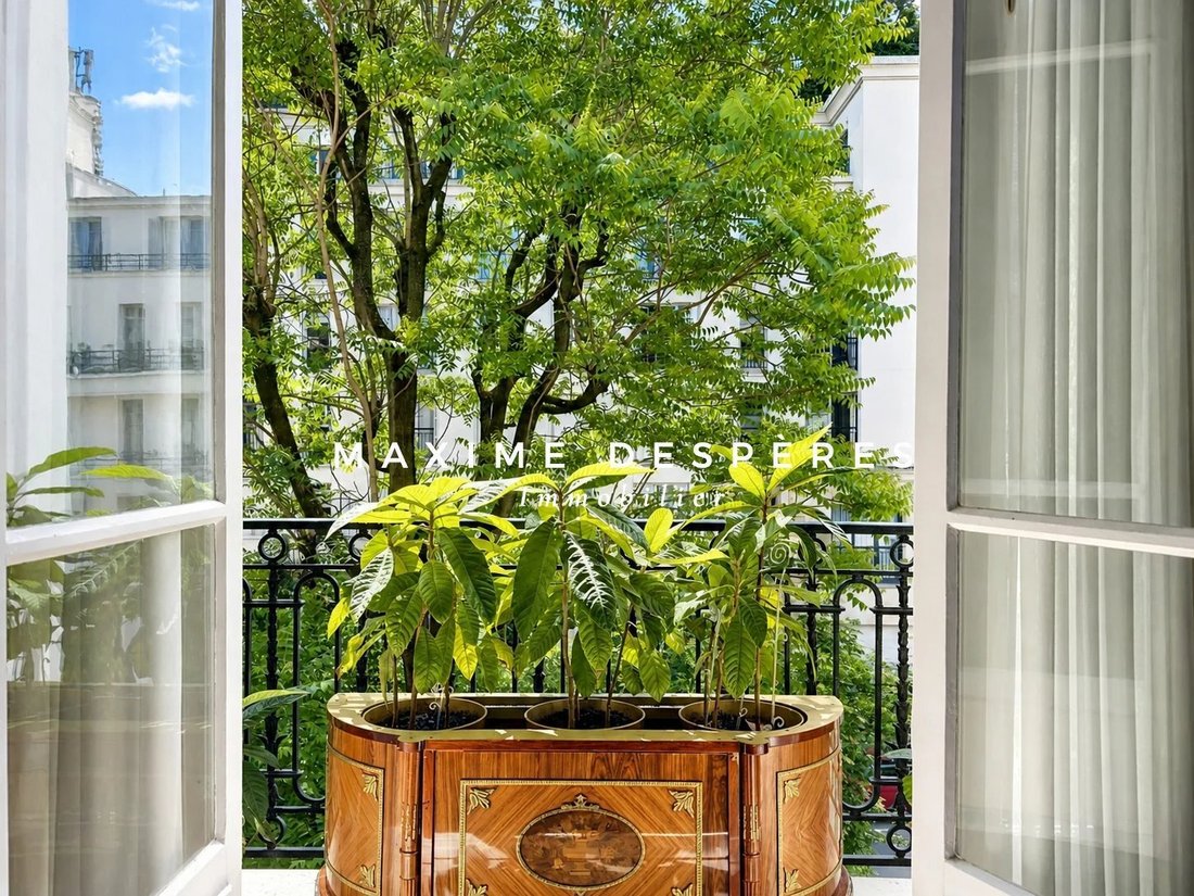 Apartment in Saint James-Général Koenig, Neuilly-sur-Seine, France 1 - 17835614
